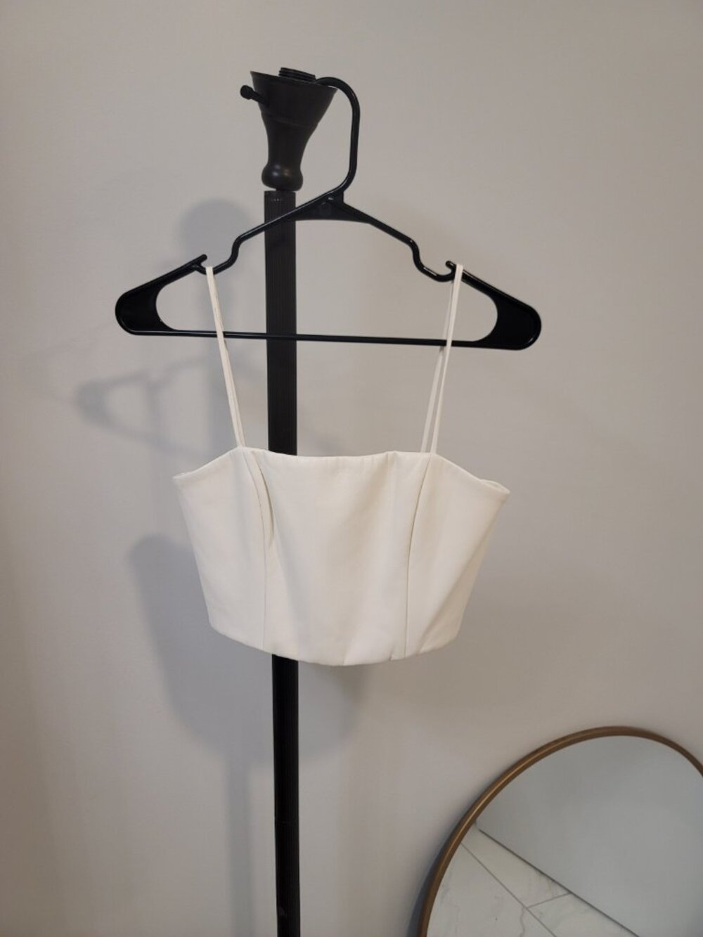 Alice + Olivia Pearle Vegan Leather Spaghetti Strap Top $275 Size 2 Ecru